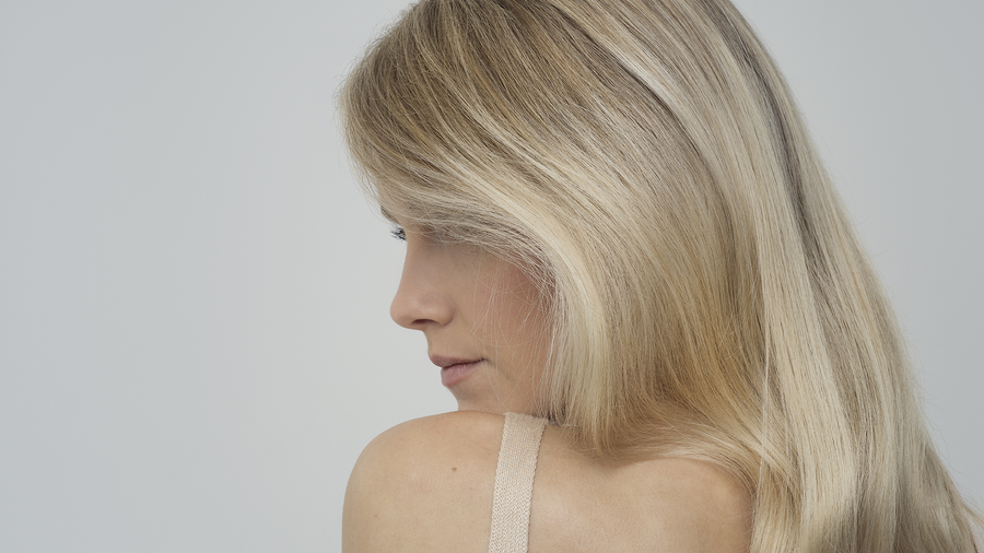 BLONDE